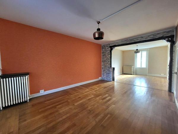 Maison de ville bourgeoise - 5 chambres - Grande grange et jardin paysagé