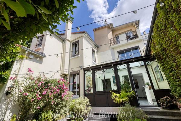 Courbevoie Becon - Maison familiale 4 chambres - jardin - parking