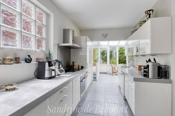 Courbevoie Becon - Maison familiale 4 chambres - jardin - parking