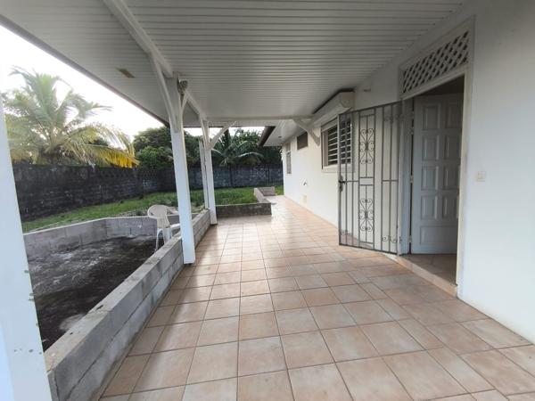 Belle villa T4 avec suite parentale, terrasse et abri voiture