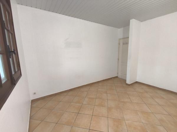 Belle villa T4 avec suite parentale, terrasse et abri voiture