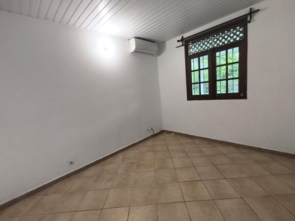 Belle villa T4 avec suite parentale, terrasse et abri voiture