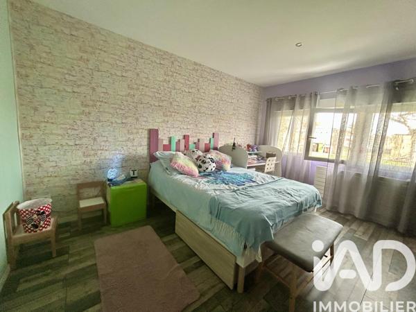 Maison à vendre 7 pièces 242 m² Bois-le-Roi