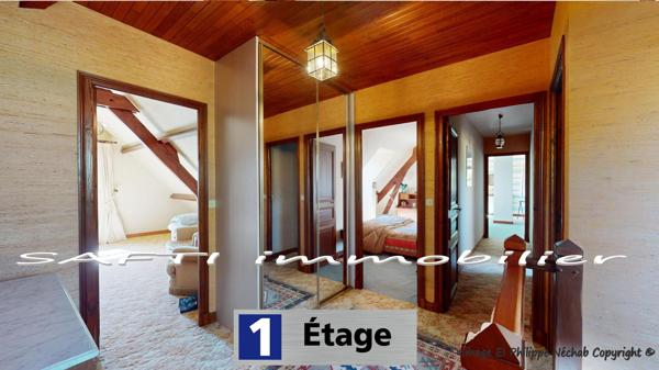 Maison de 183 m2 - 4 chambres - sous-so tatal - 1790m2 de terrain autour.