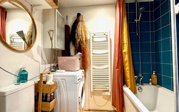 Appartement à vendre    3 pièces • 46,67 m2 Paris 19