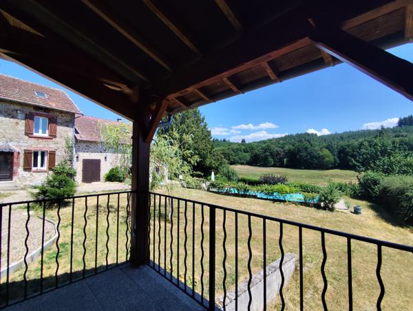 Maison
         7 pièces
        - 186 m² 204 250 € *