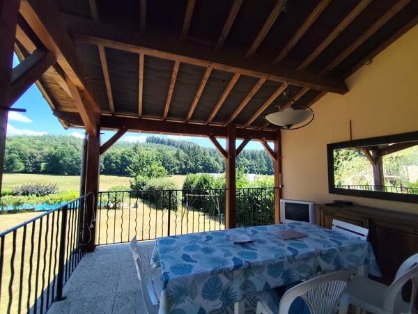Maison
         7 pièces
        - 186 m² 204 250 € *