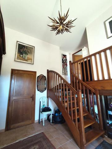Maison
         7 pièces
        - 186 m² 204 250 € *