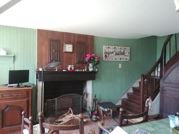 Maison
         7 pièces
        - 186 m² 204 250 € *