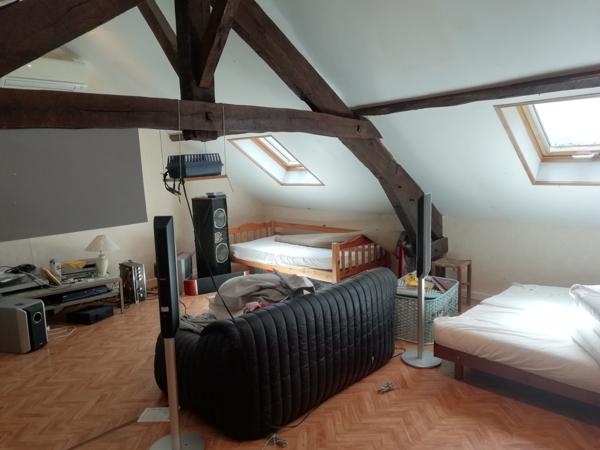 Maison
         7 pièces
        - 186 m² 204 250 € *
