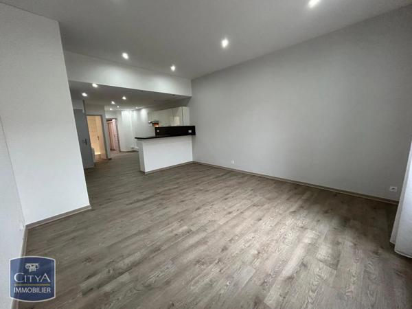 Appartement à louer 2 pièces 56.46m²