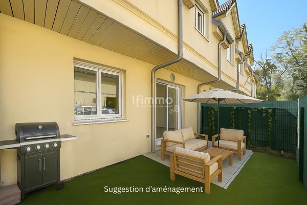 Duplex récent avec jardin, 5 chambres et garage