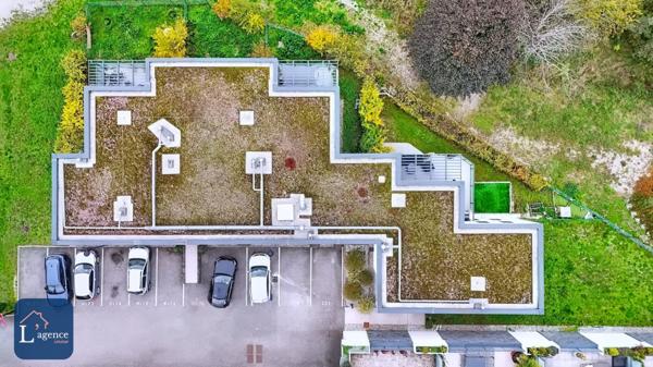 Appartement T3 72.45 Rez de jardin Garage double Parking Cave Gex 01170