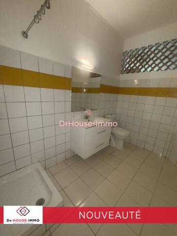 Appartement à louer 3 pièces de 85 m²