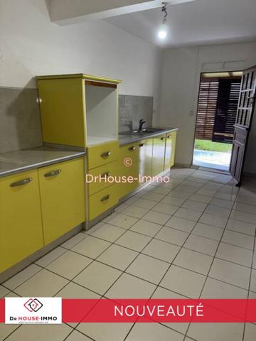 Appartement à louer 3 pièces de 85 m²