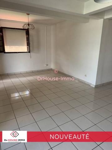 Appartement à louer 3 pièces de 85 m²