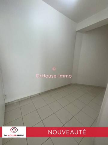 Appartement à louer 3 pièces de 85 m²