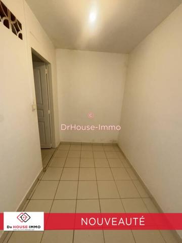 Appartement à louer 3 pièces de 85 m²
