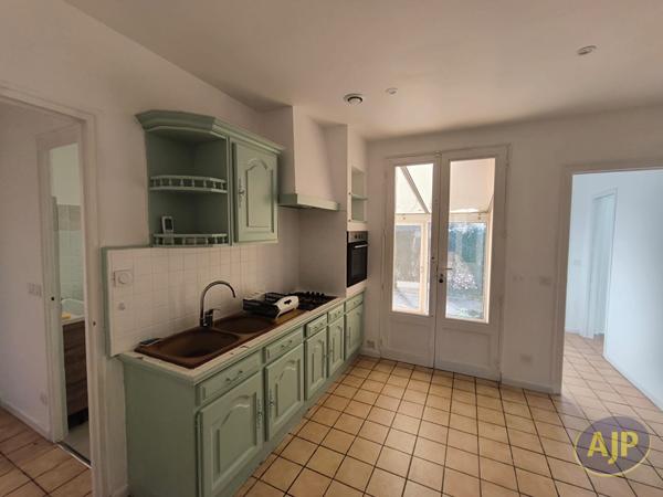 Maison à louer Saint Brevin Les Pins : 3 pièces, 84m² avec 2 chambre(s) à 1 154€ - AJP Immobilier Saint-Brévin