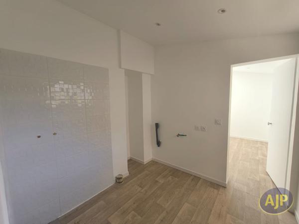 Maison à louer Saint Brevin Les Pins : 3 pièces, 84m² avec 2 chambre(s) à 1 154€ - AJP Immobilier Saint-Brévin