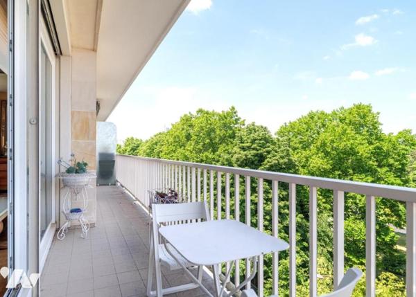 NEUILLY SUR SEINE - QUARTIER VICTOR HUGO - 4 PIECES 95 m² +  TOIT TERRASSE 100 M²