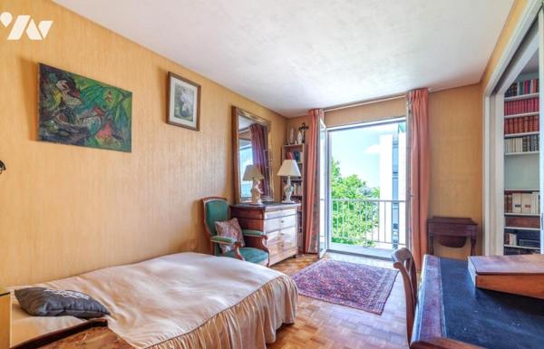 NEUILLY SUR SEINE - QUARTIER VICTOR HUGO - 4 PIECES 95 m² +  TOIT TERRASSE 100 M²