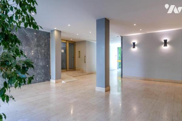NEUILLY SUR SEINE - QUARTIER VICTOR HUGO - 4 PIECES 95 m² +  TOIT TERRASSE 100 M²