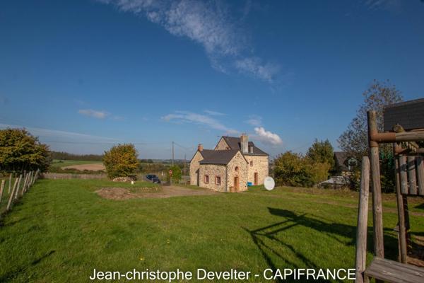 Dpt Mayenne (53), à vendre à Saint Georges de Buttavent maison 3 chambres sur terrain de 1360 m2