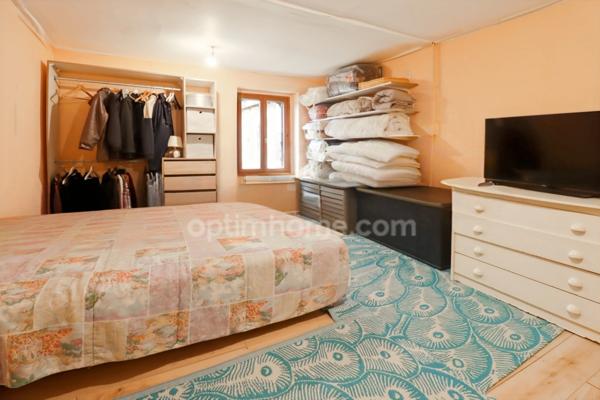 Maison Individuelle de Centre Bourg - 5 pièces - 4 chambres - Terrain de 505 m² - MAGNAC LAVAL (87)