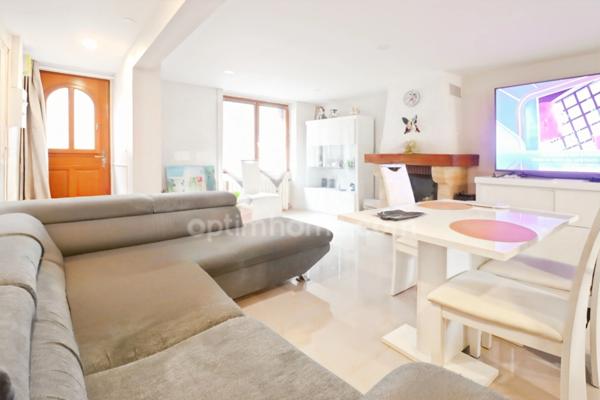 Maison Individuelle de Centre Bourg - 5 pièces - 4 chambres - Terrain de 505 m² - MAGNAC LAVAL (87)