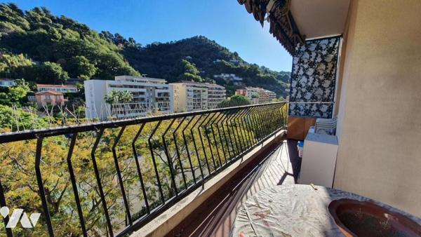 MENTON - TROIS PIÉCES 