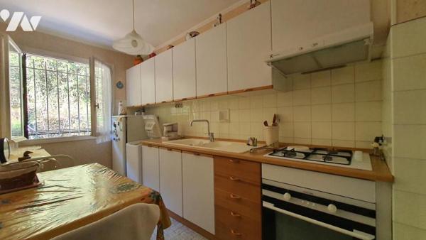 MENTON - TROIS PIÉCES 