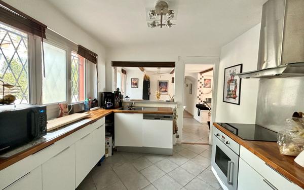 Appartement à vendre    3 pièces • 84 m2 Grasse