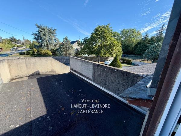 LONGÈRE RÉNOVÉE DE 145 M² AVEC PISCINE ET DÉPENDANCES – TERRAIN DE 1 290 M²RIVES DU LOIR EN ANJOU (49)