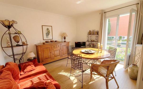 Appartement à vendre    2 pièces • 49 m2 Le Perreux-sur-Marne