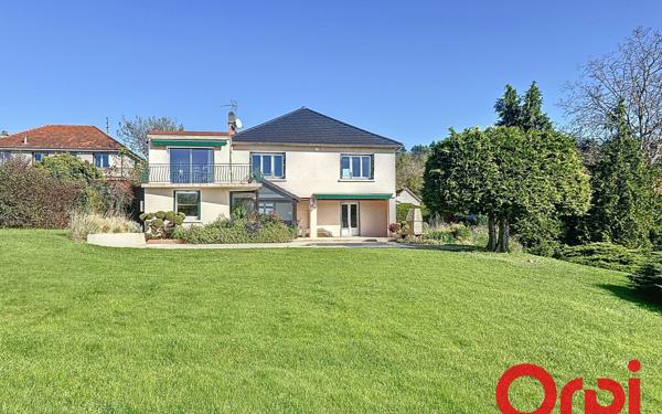 Maison à vendre    6 pièces • 181 m2 Vichy