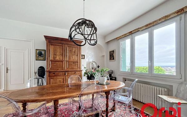 Maison à vendre    6 pièces • 181 m2 Vichy