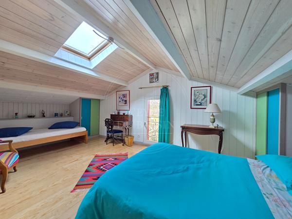 Maison Mios 120 m2 sur plus de 4500 m² de parcelle