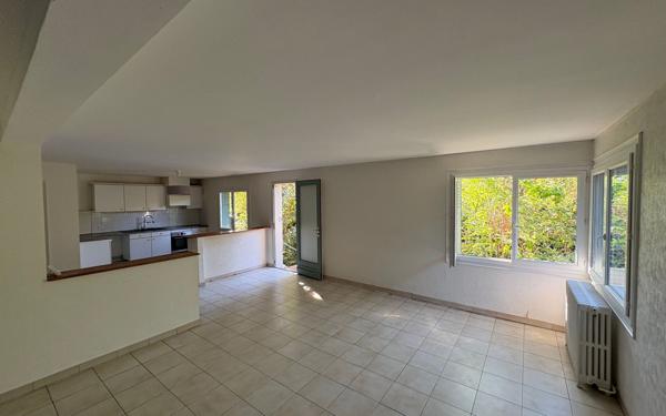 Maison à vendre    6 pièces • 196,03 m2 Toulouse