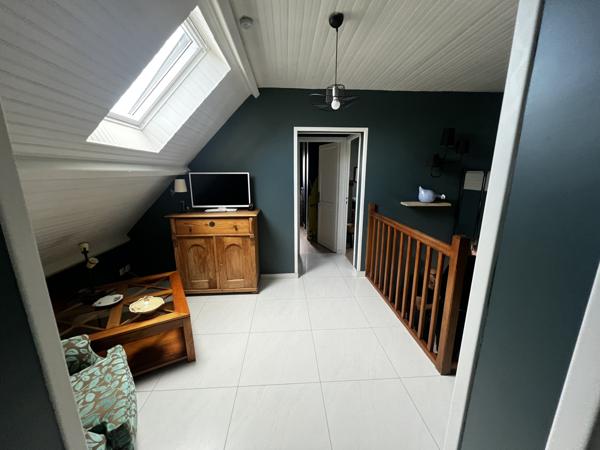 MAISON 5 CHAMBRES - 160m² hab. - PISCINE - DEPENDANCES - TERRAIN + 1,2HA