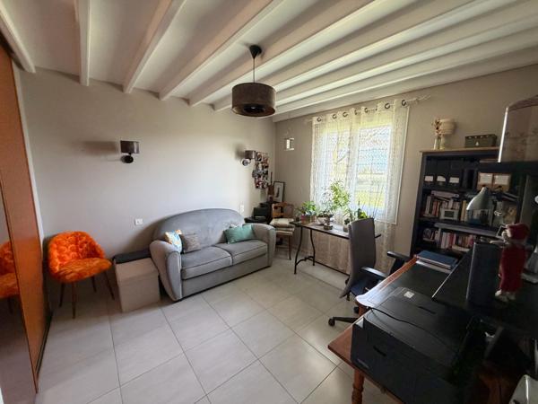 MAISON 5 CHAMBRES - 160m² hab. - PISCINE - DEPENDANCES - TERRAIN + 1,2HA
