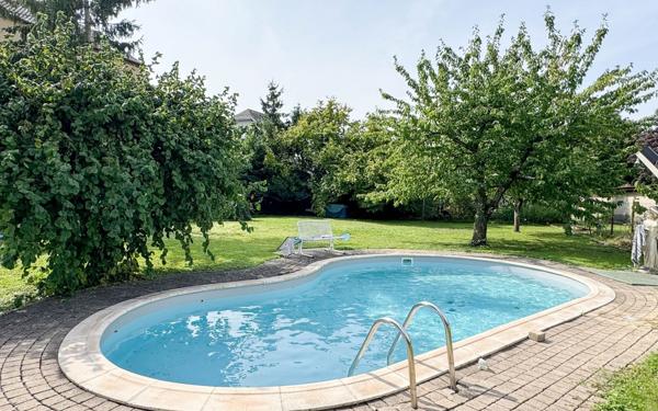 Maison à vendre    5 pièces • 131 m2 Riedisheim