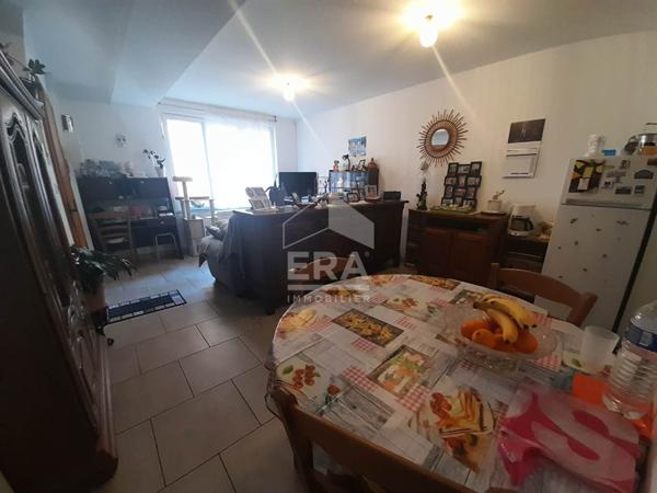 IMMEUBLE DE RAPPORT , SITUÉ EN CENTRE VILLE, 
