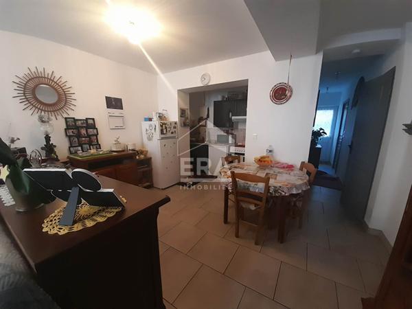IMMEUBLE DE RAPPORT , SITUÉ EN CENTRE VILLE, 