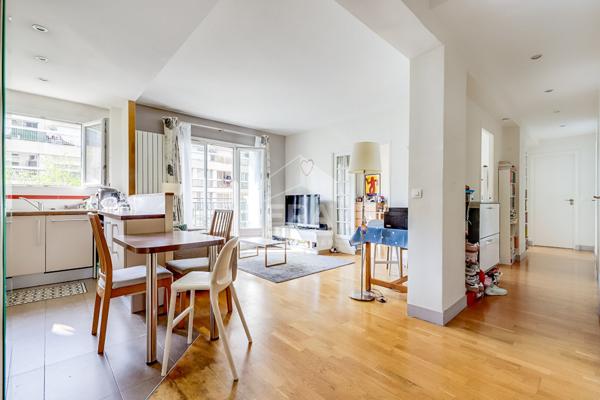Appartement Paris 3 pièce(s) 62.47 m2