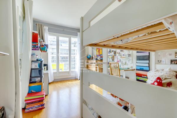 Appartement Paris 3 pièce(s) 62.47 m2