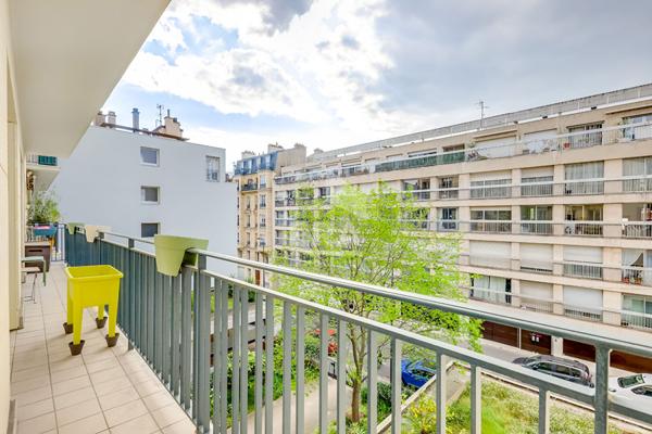 Appartement Paris 3 pièce(s) 62.47 m2