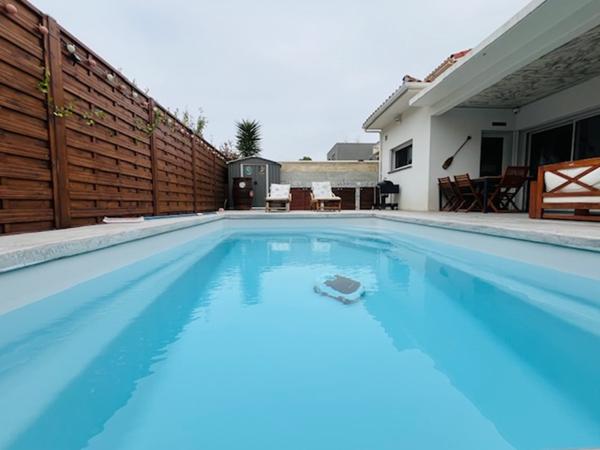 Magnifique maison de 120 m² en R+1 avec piscine au fond d'une impasse calme