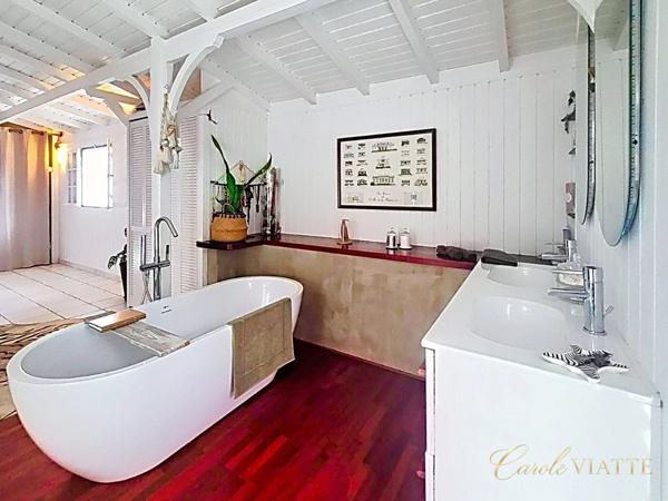 Villa d’exception et son bungalow, piscine et jardin tropical STE MARTHE SAINT FRANCOIS (971)