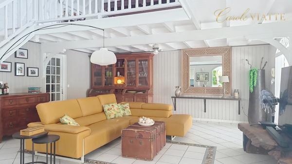 Villa d’exception et son bungalow, piscine et jardin tropical STE MARTHE SAINT FRANCOIS (971)